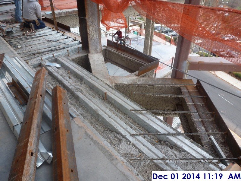Fixing the pour stop at the 4th Floor East Elevation  (2)